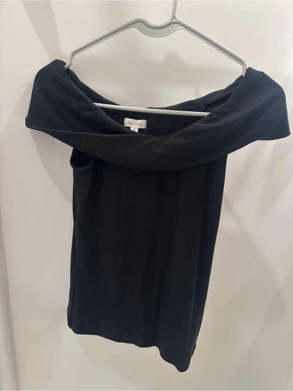 Pilcro Black Off-the-Shoulder Ribbed Knit Top